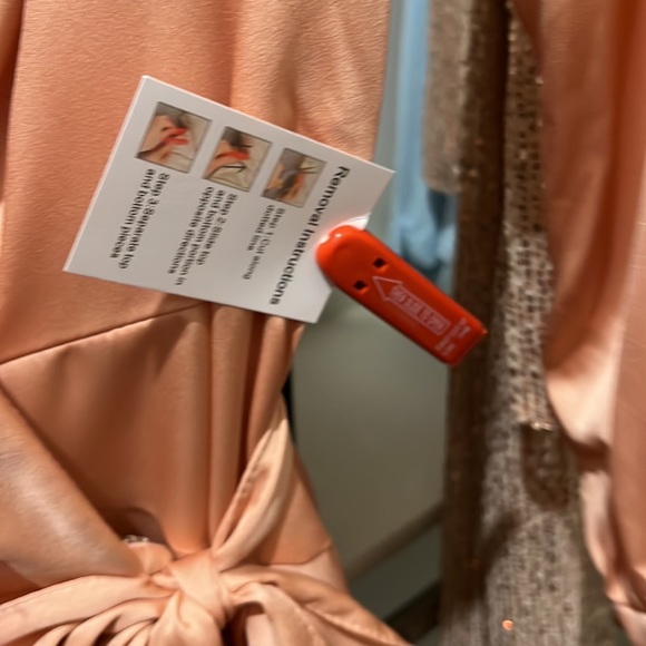 Mac Duggal Short Wrap Dress in Salmon - Picture 4 of 4